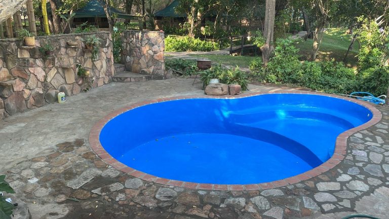 UV-stable and chemically resistant